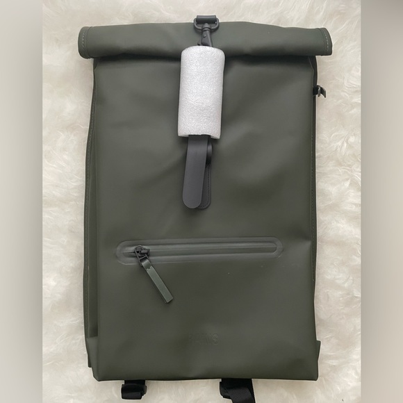 New! Large Rains Backpack - Picture 4 of 8